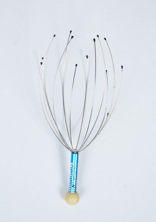 Wooden head massage instrument